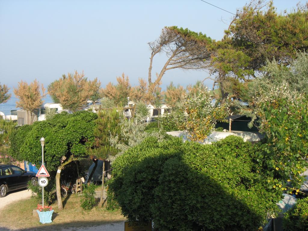 Camping La Pineta Porto Recanati Buitenkant foto