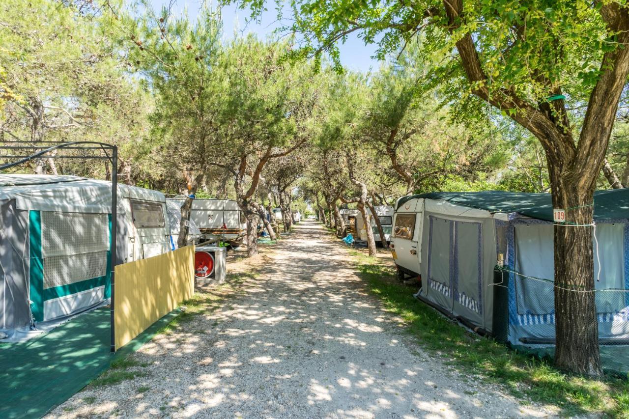 Camping La Pineta Porto Recanati Buitenkant foto